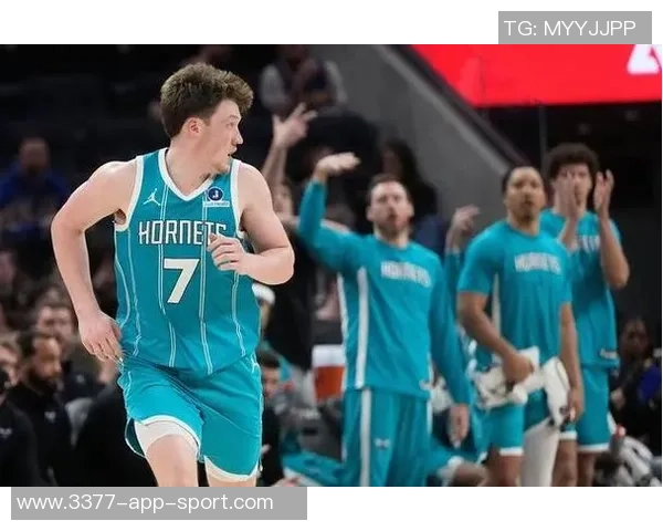 克尼佩尔虽受限制依然高效表现12中8砍下18分5板4助助力球队取胜 克尼佩尔虽受限制依然高效表现12中8砍下18分5板4助助力球队取胜